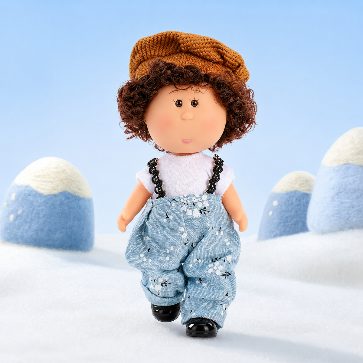 14cm MIA Potato Doll Keychain, Brown Curly Hair Knit Beret Floral Print Suspender Pants Vintage Style Backpack Charm Collector Gift