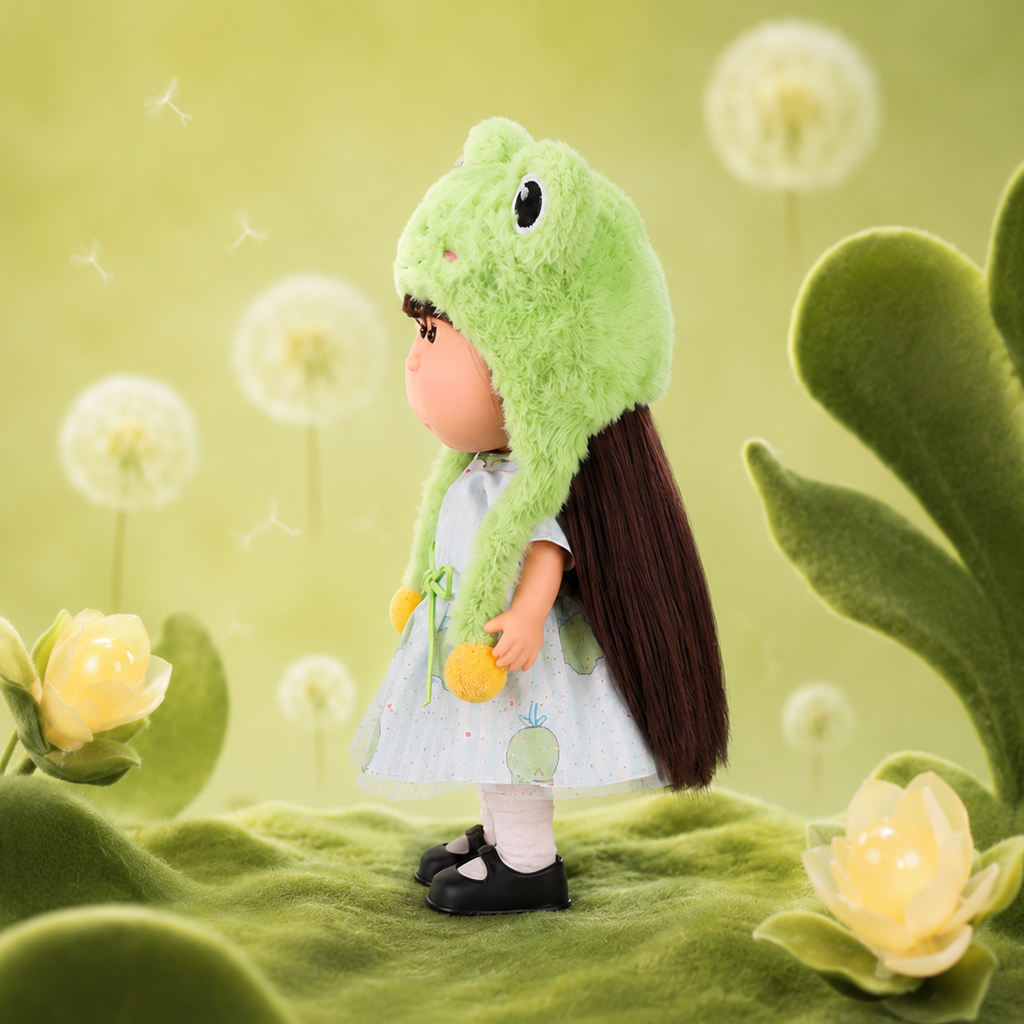 24cm Mia Round‑Face Doll, Brown Straight Bangs Hair Fluffy Frog Earflap Hat Frog Print Tulle Dress Collectible Dress‑Up Doll, Fresh Cute Animal‑Theme Gift for Girls & Doll Collectors