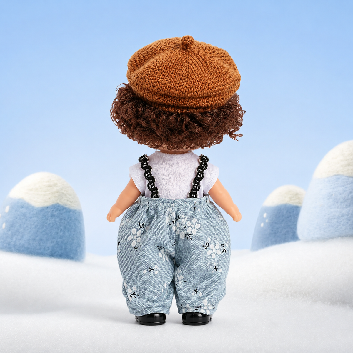 14cm MIA Potato Doll Keychain, Brown Curly Hair Knit Beret Floral Print Suspender Pants Vintage Style Backpack Charm Collector Gift