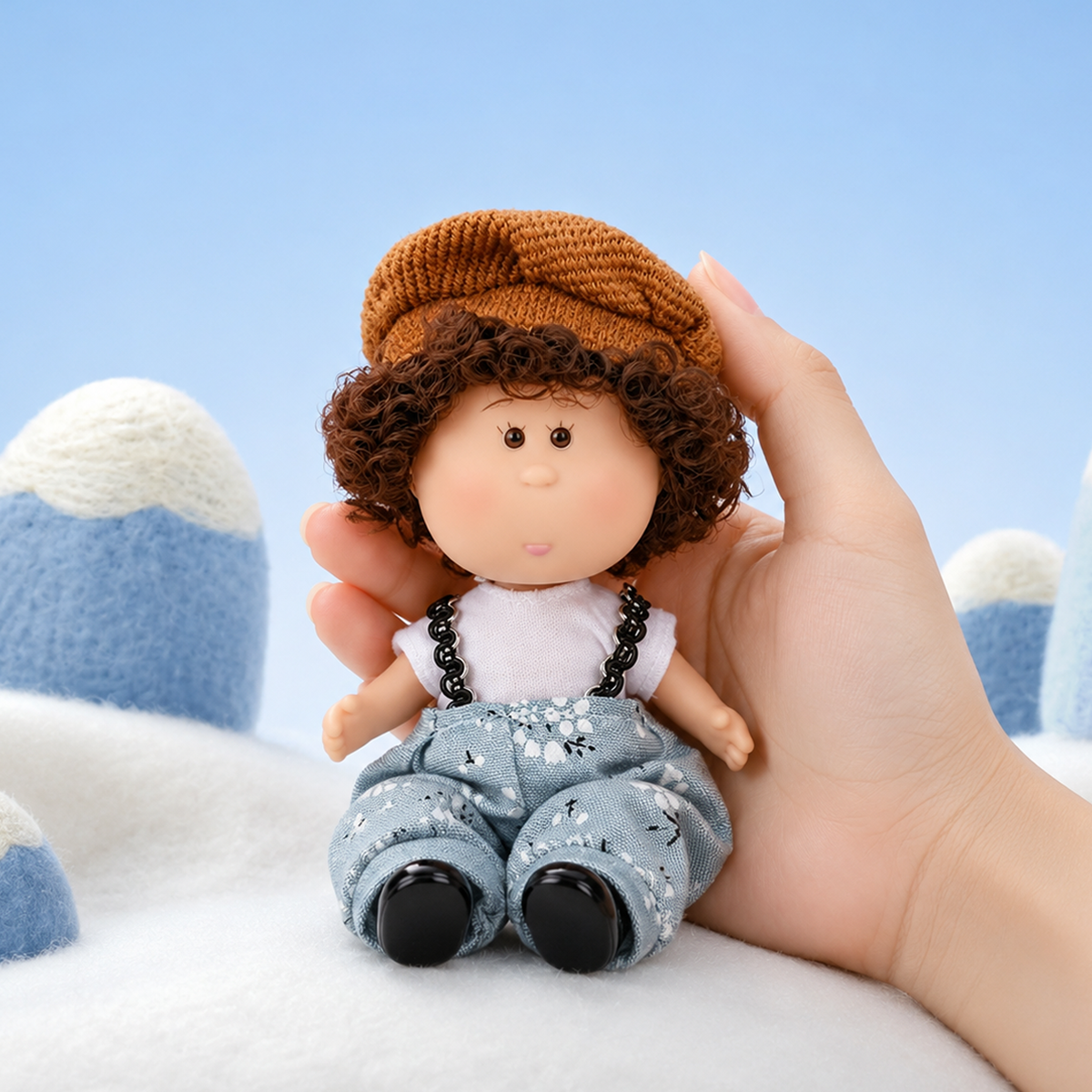 14cm MIA Potato Doll Keychain, Brown Curly Hair Knit Beret Floral Print Suspender Pants Vintage Style Backpack Charm Collector Gift